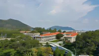 Con Son Victory Hotel Các khách sạn gần Cửa Hàng Tạp Hóa Cao Thị Dưỡng