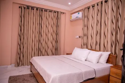 Stunning 2-Bedroom Furnished Apartment in Accra Hotéis em Kwashieman