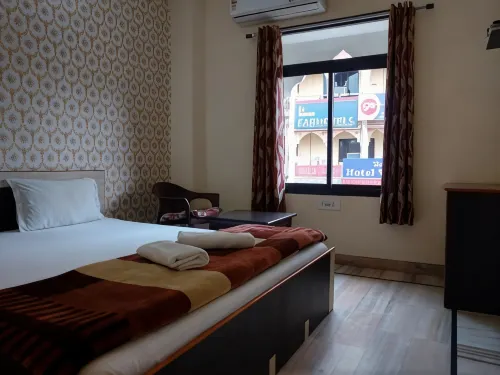 Madhav Guest House - Pensionat