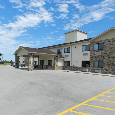 Cobblestone Inn & Suites - Fort Dodge