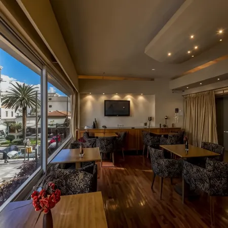 Lakonia Hotel