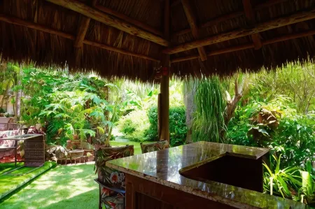 Riverside Apartments by the Beach