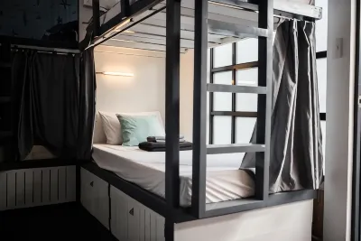 Avisala Hostel Coron Отели в г. 