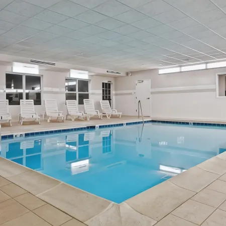 Country Inn & Suites by Radisson, Peoria North, IL