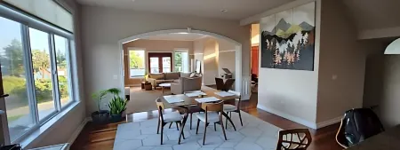 Spacious Home with Amazing Views - 2 Min Drive to  Beach/Water Access