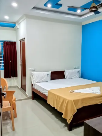 RR Residency Отели в г. Карайкал