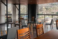 Hotel California Urubamba