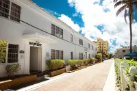 Neptune Oceanfront Rentals Các khách sạn ở Hollywood