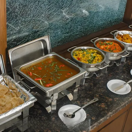 Itsy Hotels J A Royal Suites Manikonda Отели рядом с достопримечательностью «Оушен Парк»