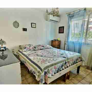 Pavilion for 6 People 100M from the Beach and the Center Rooms