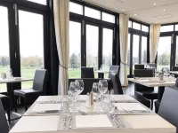 Hotel les Suites - Domaine de Crécy Hotels in Pommeuse