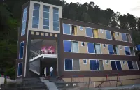 巴拉科特皇家公園飯店