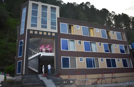 Royal Park Hotel Balakot