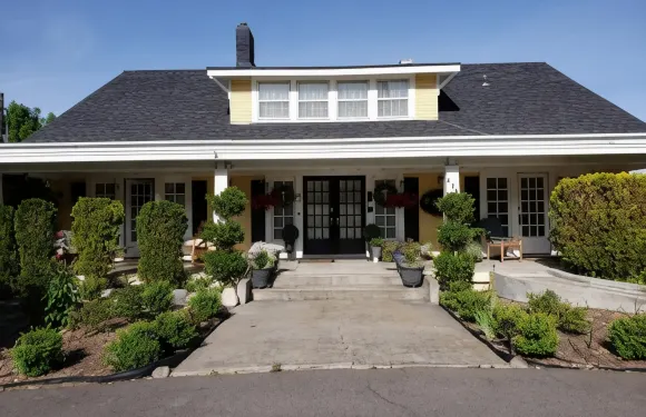 貝貝瑞住宿加早餐旅館及俄勒岡州康養靜修中心