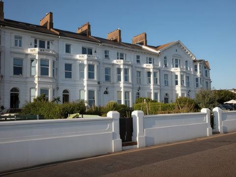 Exmouth Beach Hotel