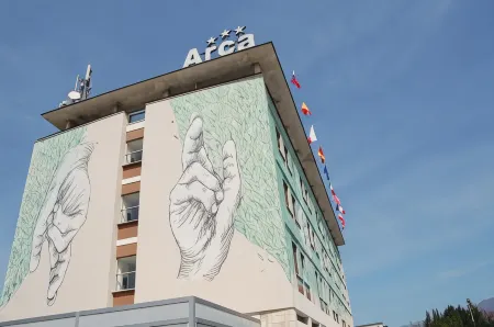 LH Hotel Arca Street Art Отели в г. Сполето
