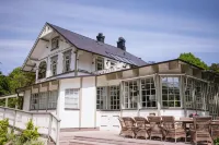 Villa Strandvägen Отели рядом с достопримечательностью «Церковь Святого Петра»