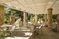 The Manor Basket Range