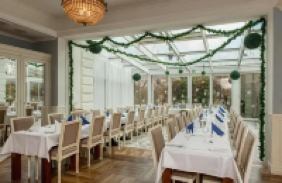 德沃科斯祖澤克酒店