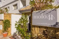 Molo Luxury Suites Puerto Banus Hotels in Marbella