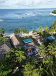 La Belle Hollow Trees Hotels in Bosua