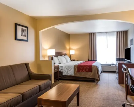 Quality Inn & Suites Bethany Hotels in Bethany