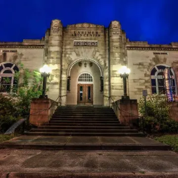 Crystal Cove Riverfront Resort