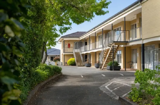 Graham Apartments Отели в г. Нью Таун