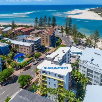 Belaire Place Motel Apartments Отели рядом с достопримечательностью «Голден-Бич»