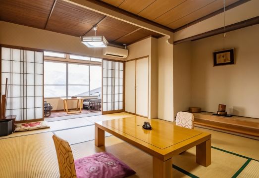 5. 시라유노야도 야..