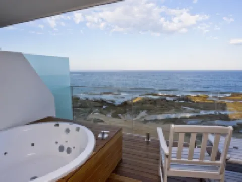 Ocean Front Motel Hotels in Wyong