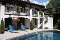 St Moritz Lodge and Condominiums - Pools