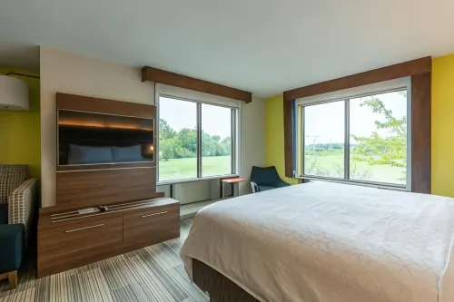 Holiday Inn Express & Suites Memphis/Germantown Hotels in Germantown