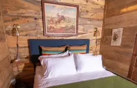 Stylishly Renovated Train Car Near Palo Duro Canyon and Wtamu. Sunsets for Miles