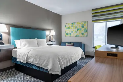Hampton Inn Kansas City/Lees Summit Отели рядом с достопримечательностью «Юнити Виллидж Роуз Гарден & Фаунтинс»