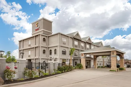 Country Inn & Suites by Radisson, The Woodlands Отели в г. Шенандоа