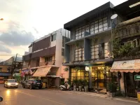 Goodnight Poshtel + Free Netflix Hotel in zona The Jiu Jiu Foundation