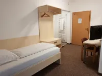 Gästehaus Langhammer Hotels in Bubenreuth