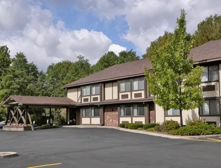 Super 8 by Wyndham Oneonta/Cooperstown