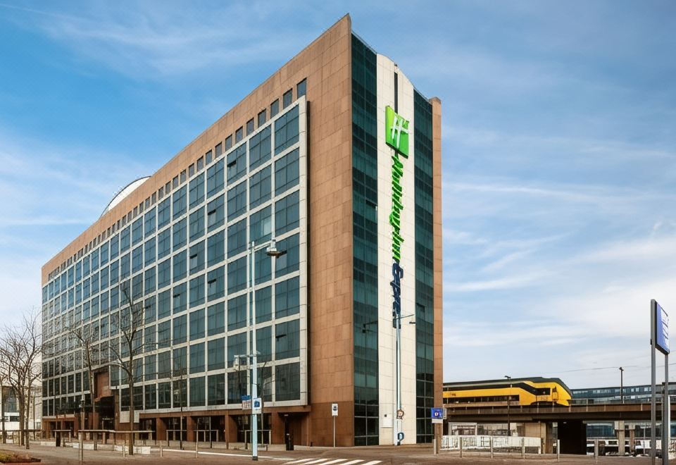 홀리데이 인 익스프레스 조식 전경