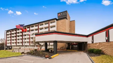Best Western Premier Kansas City Sports Complex Hotel Отели в г. Шугар Крик
