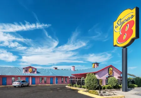 Super 8 by Wyndham Eastland