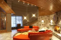 Adara Hotel