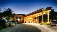 Best Western Intracoastal Inn Hotels near Juno Beach Pier