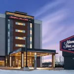 Hampton Inn & Suites by Hilton Ottawa West Hotel a 