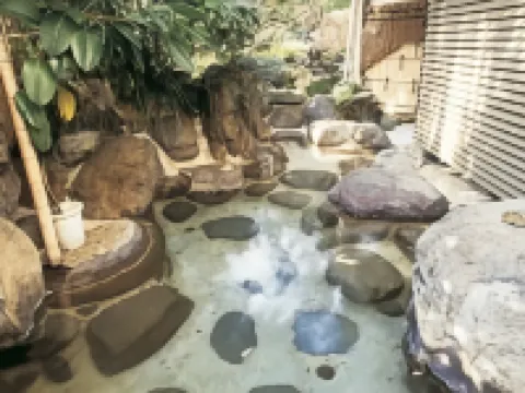 伊東温泉 翠方園 鄰近JR宇佐美站的酒店