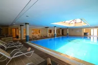 Azka Hotel - 5 Yıldız