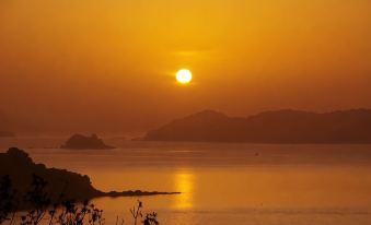 Ile D’or Café & Guest House