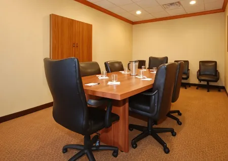 Best Western Plus Pontoon Beach