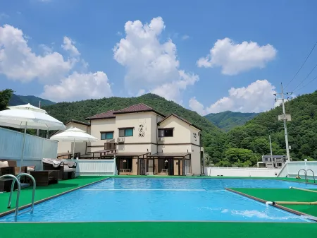 Muju Daon Day Pension